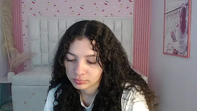 Snapshot of shalon_diaz_s chatting on November 2025 01:13:01 PM shalon diaz s online show from November 2025 01:13:01 PM