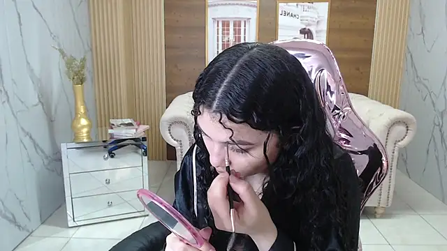 Snapshot of shalon_diaz_s chatting on November 2025 01:15:02 PM shalon diaz s online show from November 2025 01:15:02 PM