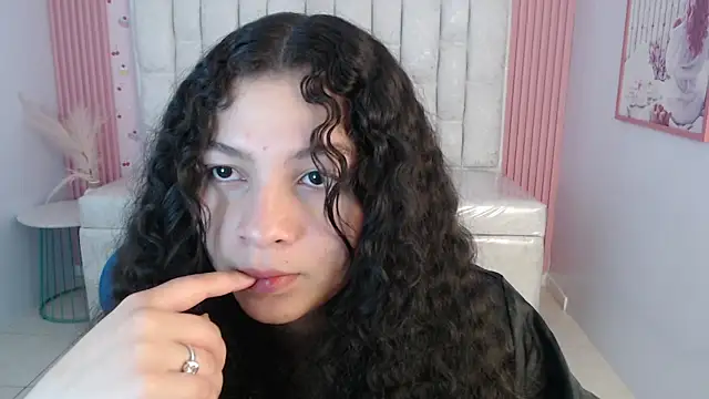 shalon diaz s online show from January 2026 05:38:02 PM