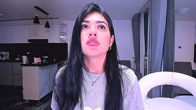 1lubonnie online show from May 2026 03:57:02 AM