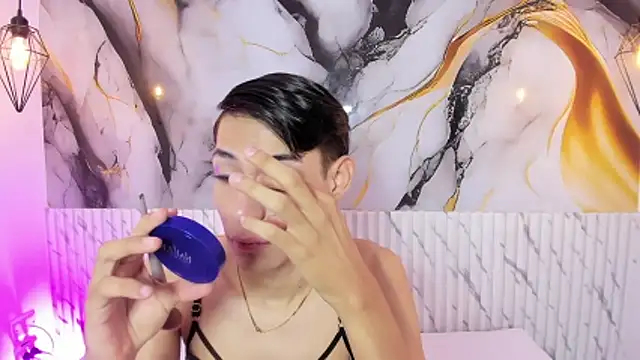 JackeOwens online show from December 2025 11:52:01 AM