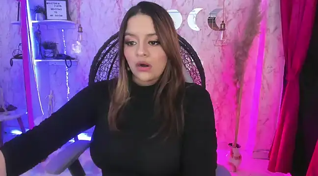 victoria  floyd online show from February 2025 07:35:01 PM