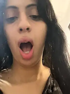 Snapshot of majdolin78 chatting on October 2025 10:47:01 AM majdolin78 online show from October 2025 10:47:01 AM