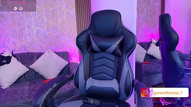 Snapshot of Aurora_thomas__1 chatting on February 2026 10:59:02 PM Aurora thomas 1 online show from February 2026 10:59:02 PM