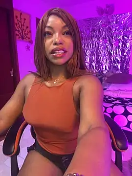 SaraYedid17 online show from April 2026 11:33:01 AM