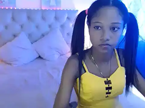 LITTLEDOLLHOT online show from January 2025 06:23:01 PM