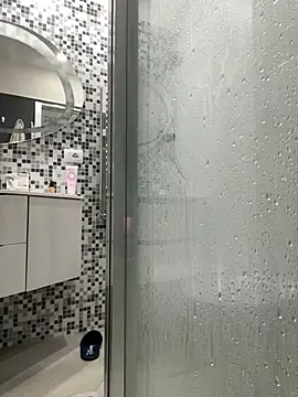 Snapshot of Greeneyes0820 chatting on January 2025 02:24:02 PM Greeneyes0820 online show from January 2025 02:24:02 PM