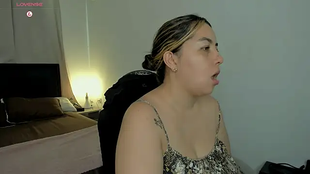 brithany olson25 online show from March 2026 09:40:02 PM