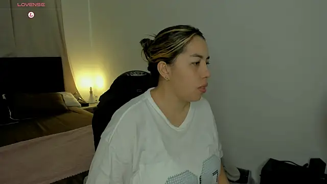 brithany olson25 online show from March 2026 08:46:02 PM