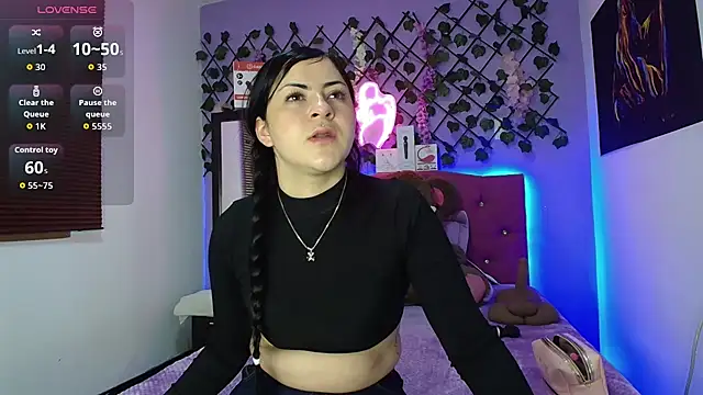 Emmie Hot online show from July 2026 11:52:02 AM