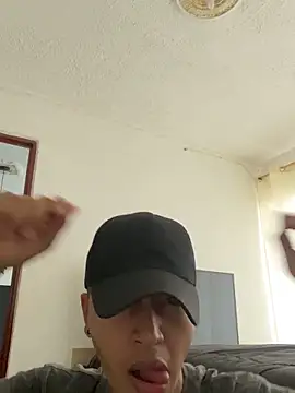 Diegosavage3 online show from February 2025 09:03:02 PM