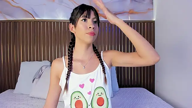 Snapshot of elevensky chatting on November 2025 08:29:01 PM elevensky online show from November 2025 08:29:01 PM