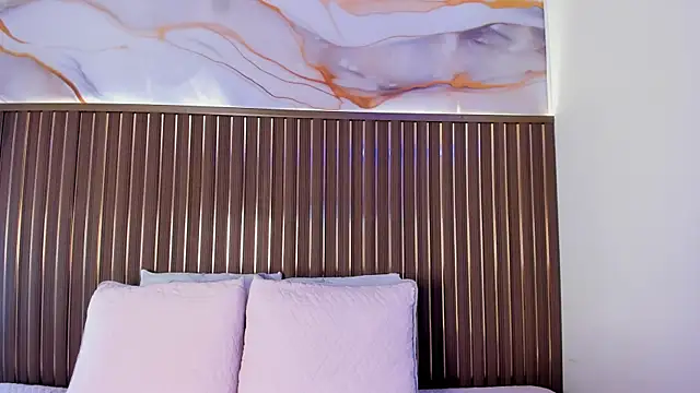 Snapshot of elevensky chatting on November 2025 07:43:01 PM elevensky online show from November 2025 07:43:01 PM