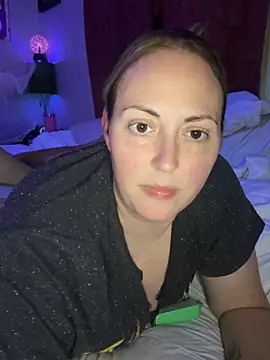 Snapshot of Dadbod4you chatting on October 2025 04:57:01 AM Dadbod4you online show from October 2025 04:57:01 AM