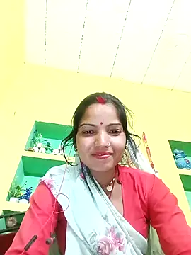 Snapshot of Bhuvi_Bedi chatting on January 2025 08:08:01 AM Bhuvi Bedi online show from January 2025 08:08:01 AM
