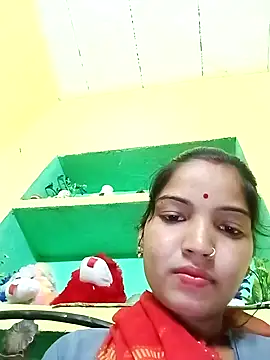 Snapshot of Bhuvi_Bedi chatting on February 2025 04:56:02 AM Bhuvi Bedi online show from February 2025 04:56:02 AM