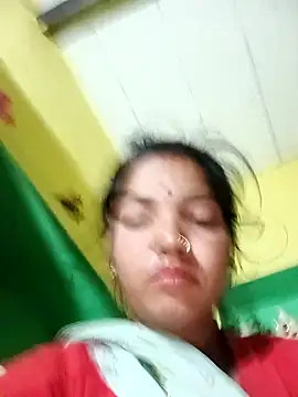 Snapshot of Bhuvi_Bedi chatting on February 2025 11:11:01 PM Bhuvi Bedi online show from February 2025 11:11:01 PM