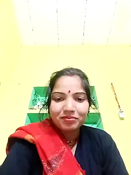 Snapshot of Bhuvi_Bedi chatting on February 2025 01:53:02 PM Bhuvi Bedi online show from February 2025 01:53:02 PM
