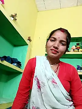 Snapshot of Bhuvi_Bedi chatting on February 2025 06:09:01 AM Bhuvi Bedi online show from February 2025 06:09:01 AM