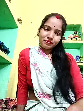 Snapshot of Bhuvi_Bedi chatting on February 2025 06:29:02 AM Bhuvi Bedi online show from February 2025 06:29:02 AM