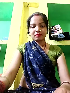 Snapshot of Bhuvi_Bedi chatting on February 2025 03:03:01 PM Bhuvi Bedi online show from February 2025 03:03:01 PM