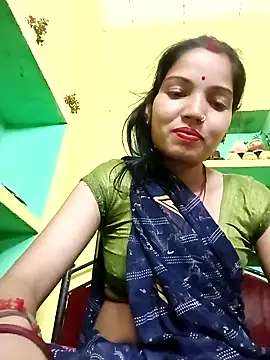 Snapshot of Bhuvi_Bedi chatting on February 2025 02:00:02 PM Bhuvi Bedi online show from February 2025 02:00:02 PM