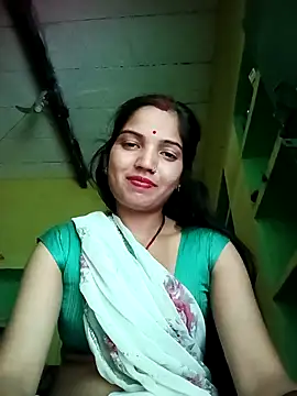 Snapshot of Bhuvi_Bedi chatting on February 2025 08:49:01 AM Bhuvi Bedi online show from February 2025 08:49:01 AM
