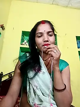 Snapshot of Bhuvi_Bedi chatting on February 2025 05:19:02 AM Bhuvi Bedi online show from February 2025 05:19:02 AM