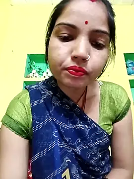 Snapshot of Bhuvi_Bedi chatting on March 2025 03:57:02 AM Bhuvi Bedi online show from March 2025 03:57:02 AM