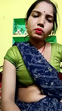 Snapshot of Bhuvi_Bedi chatting on March 2025 02:08:02 PM Bhuvi Bedi online show from March 2025 02:08:02 PM