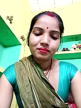 Snapshot of Bhuvi_Bedi chatting on March 2025 03:16:02 PM Bhuvi Bedi online show from March 2025 03:16:02 PM