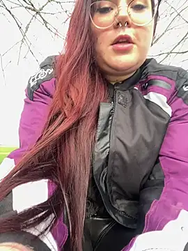 Cherrycherrymiss online show from March 2025 06:00:02 PM