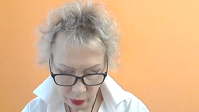 NessyJenixs online show from October 2025 07:40:02 AM