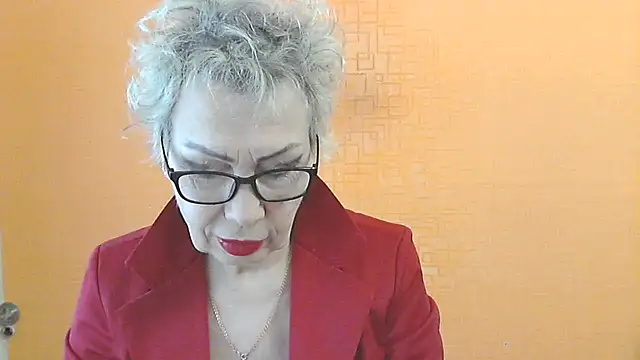 NessyJenixs online show from February 2026 08:35:01 AM