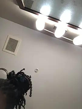 Snapshot of theprettysoles chatting on April 2026 10:03:02 PM theprettysoles online show from April 2026 10:03:02 PM