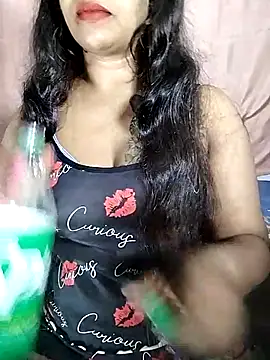 Snapshot of Sexy-Monikaa chatting on October 2025 08:35:01 AM Sexy-Monikaa online show from October 2025 08:35:01 AM