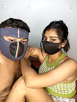 Love-N online show from March 2026 09:32:02 AM