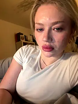 blissdimicco online show from December 2025 06:59:02 PM