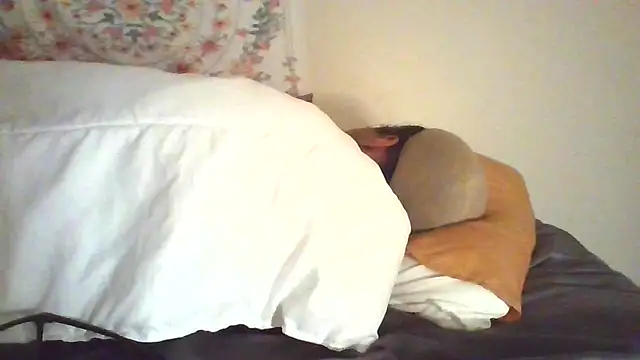 Snapshot of angeliquebelcali chatting on October 2025 05:30:02 AM angeliquebelcali online show from October 2025 05:30:02 AM