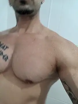 Snapshot of badbrown chatting on February 2025 04:04:01 AM badbrown online show from February 2025 04:04:01 AM