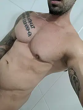 Snapshot of badbrown chatting on March 2025 04:04:01 AM badbrown online show from March 2025 04:04:01 AM