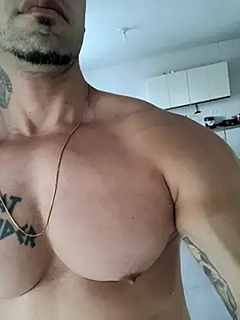 Snapshot of badbrown chatting on March 2025 08:55:01 PM badbrown online show from March 2025 08:55:01 PM