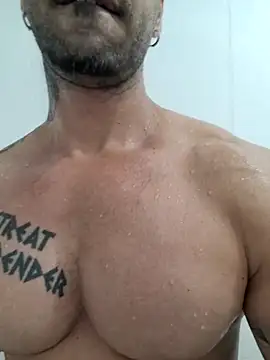 Snapshot of badbrown chatting on March 2025 04:21:01 AM badbrown online show from March 2025 04:21:01 AM