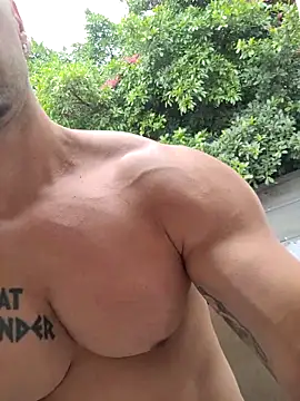 Snapshot of badbrown chatting on March 2025 01:29:01 PM badbrown online show from March 2025 01:29:01 PM