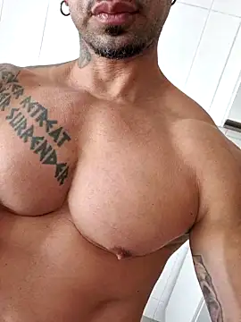 Snapshot of badbrown chatting on September 2025 12:32:02 PM badbrown online show from September 2025 12:32:02 PM