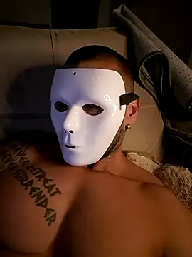 Snapshot of badbrown chatting on November 2025 03:18:02 AM badbrown online show from November 2025 03:18:02 AM