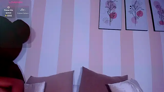 Snapshot of taliarussel chatting on February 2025 05:54:02 AM taliarussel online show from February 2025 05:54:02 AM