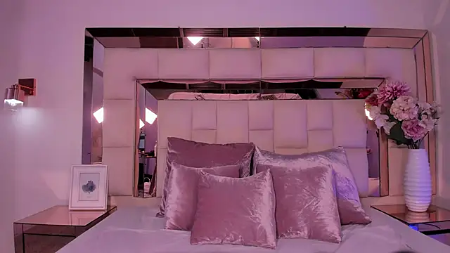 Snapshot of taliarussel chatting on March 2025 10:06:02 PM taliarussel online show from March 2025 10:06:02 PM