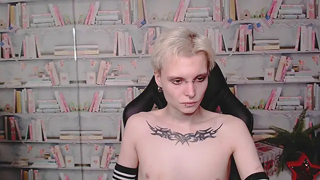 Snapshot of DemianEnglen chatting on March 2025 02:47:02 AM DemianEnglen online show from March 2025 02:47:02 AM