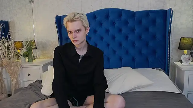 Snapshot of DemianEnglen chatting on March 2025 08:46:02 PM DemianEnglen online show from March 2025 08:46:02 PM